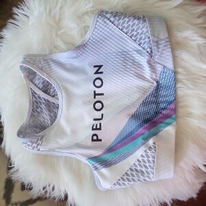 Peloton🔥 Sails High Neck Sports Bra